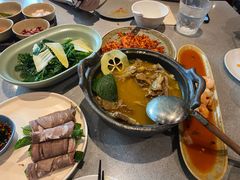 -半山腰·云南菜(侨福芳草地店)