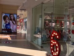 -王府井奥莱临潼小镇(临潼店)