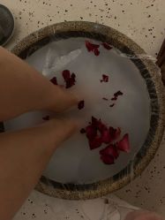 -琦品高端嫩肤经络私佳美场
