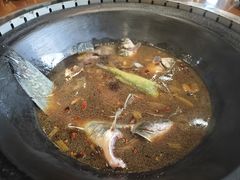 -铁锅炖灶台鱼老三炖鱼馆