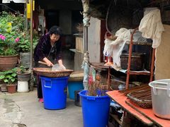 -老鼓楼麻辣烫夹馍