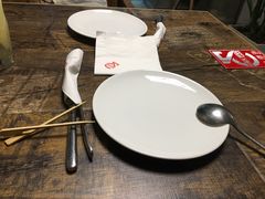 -HIGH FIVE哈福手工汉堡(桂林路店)