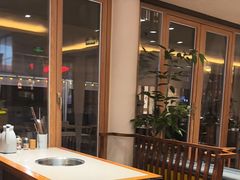 -四点金粥底火锅(沂州里店)