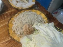 -洞庭洲·防空洞火锅·烧烤·铜锅涮肉(新百广场店)