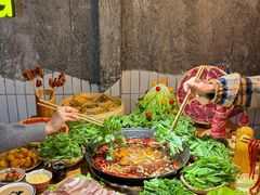 -卤校长重庆火锅(银泰城店)