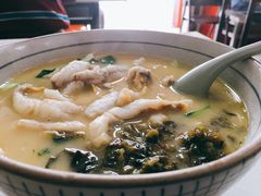 招牌黄鱼面-明呈黄鱼面馆(斜土路店)