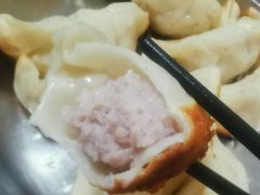 -黄阿姨锅贴大王(万航渡路店)