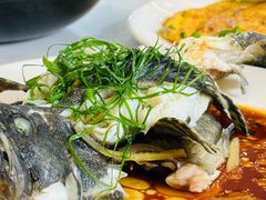 -覃记海鲜美食餐厅