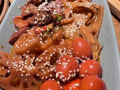 当红卤味拼盘-蜜桃餐厅·伴山(湖滨商业街店)