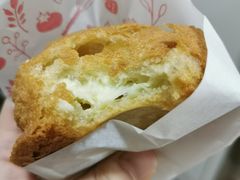 曲奇榴莲泡芙-西树泡芙(凯德晶品店)