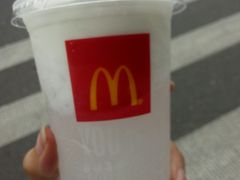 -麦当劳(中二横路店)