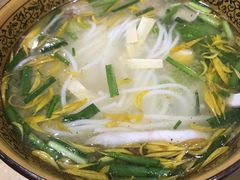 -桥香园云南过桥米线(金马碧鸡店)