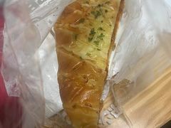 肉松芝士肠仔包-心乐生活新鲜屋(星海广场店)