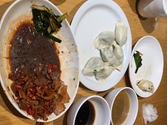 -关东小磨东北菜(上海长风大悦城店)