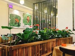 大堂-胡须哥网红竹筒菜
