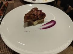 -大中华希尔顿酒店-念自助餐·嗨啤·小龙虾