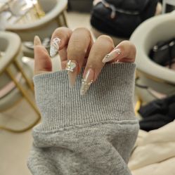 -瞧·享轻奢美甲美睫