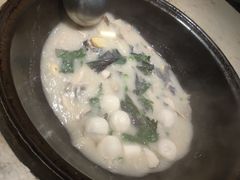 -陈大锅·岳阳鱼馆·地道岳阳菜(美食街店)