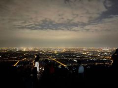 -鬼笑石后山停车场