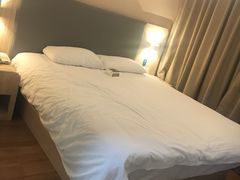 -汉庭(上海虹桥机场新店)