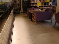 -喜达微时光蛋糕店(茂名化州店河东三十米街店)