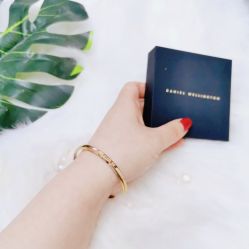 -潮宏基(大商新玛特店)