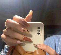 -悦指间美甲美睫