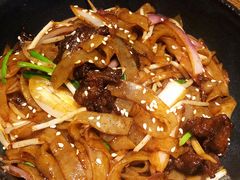 干炒牛河-潮粥荟·潮汕砂锅粥(朝阳大悦城店)