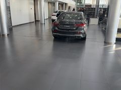 -天津波士信达奔驰4S店(卫津南路店)