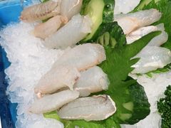 -红鼎豆捞·非遗鲍皇汤火锅(宝丰路店)