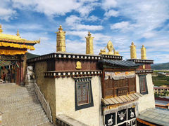 -噶丹松赞林寺