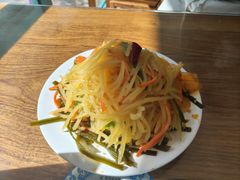 凉菜拼盘-清真聚陇缘美食餐厅(南横东街店)