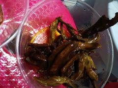卤鸭舌-蓝精灵饺子店