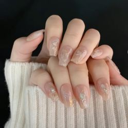 -悦指间美甲美睫