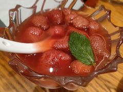 草莓罐头-金太阳海鲜烧烤·本地人餐厅(星海公园店)