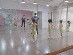 -雅米拉艺术中心(少儿舞蹈培训)