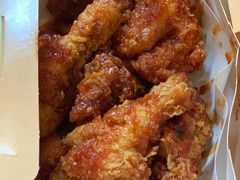 -BHC炸鸡(明洞总店)