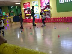 -阿布溜溜(同曦假日百货店)