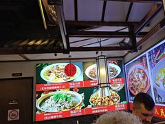 -川流不息·地道川菜·小龙虾(新松江路店)