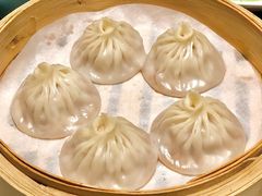脆煎灌汤小笼包-十里弄堂(K11店)