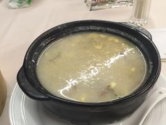 绿色草鲩鱼肠粥-中山国际酒店中餐厅