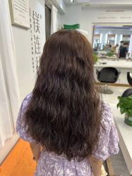 -镁连社·美联社