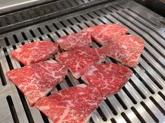 -臻牛烤肉