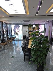 -藤野造型烫染·漂发