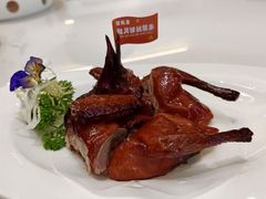 红烧脆皮乳鸽-荟满棠·粤菜茗点(西乡店)