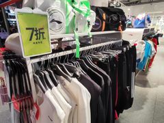 -YONEX苗江运动城(源深店)