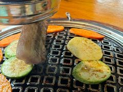 -唯成•韩国炭火烤肉 유성고기