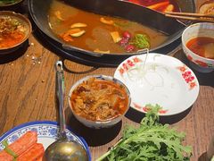 -萍姐火锅·公路夜市(武汉首店)