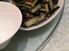 清炒洪山菜苔-艳阳天酒店(五里新村店)