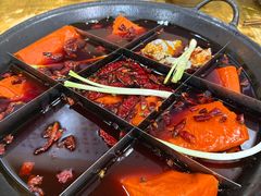 -正南齊北重庆老火锅(光华村直营店)